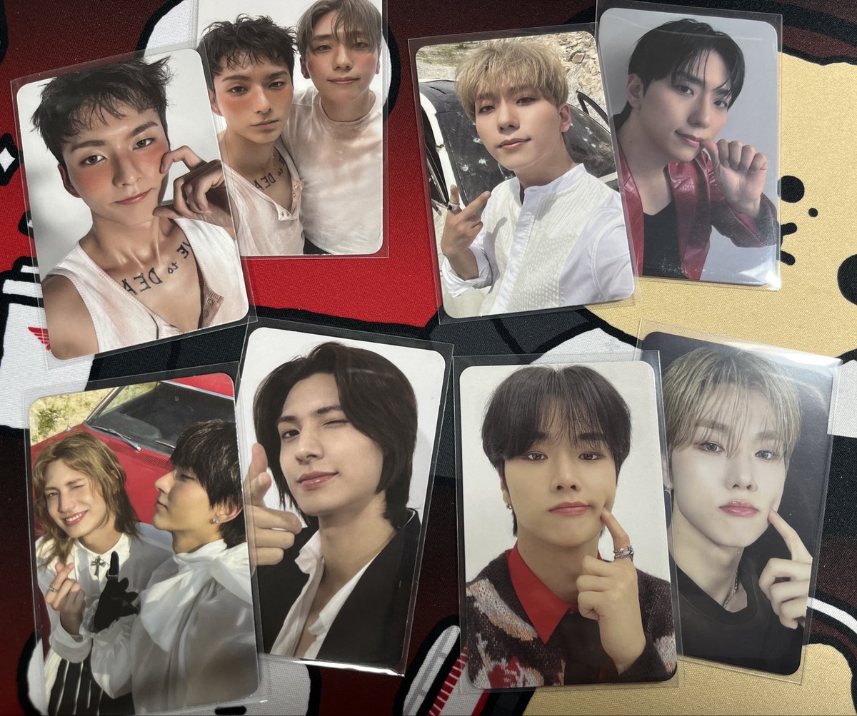 ming_010626's tweet image. #rt + #follow
엑디즈 공식포카 알티 이벤트 합니다!   
당첨인원은 승민, 건일, 주연, 정수 각 1명씩 4명 뽑습니다! 당발은 2월 8일 저녁쯤 할 예정입니다!

오른쪽 물품도 랜덤으로 같이 드립니다! 핀버튼은 파본이긴 한데 랜덤으로 2-3개정두 넣어드립니다!