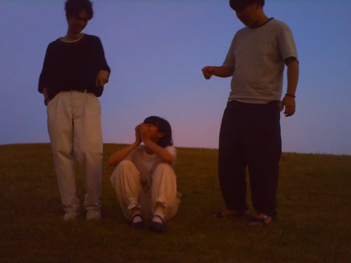 emu town tweet media