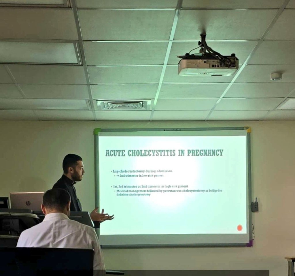 DrAbdullah_Q's tweet photo. I had the pleasure of lecturing the fellows of the new Urgent Care Fellowship in the Eastern Province Health Cluster.

Inspiring to engage with such a motivated group at the start of their training. 
Wishing them a great journey ahead. https://t.co/7I01ENZfbY