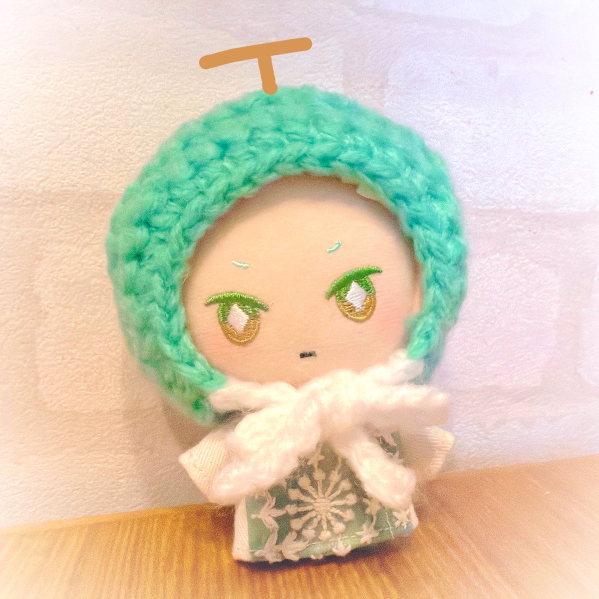 緑色でくまちゃん作ろうと思ったら、 なんかまんまるすぎて メロンに