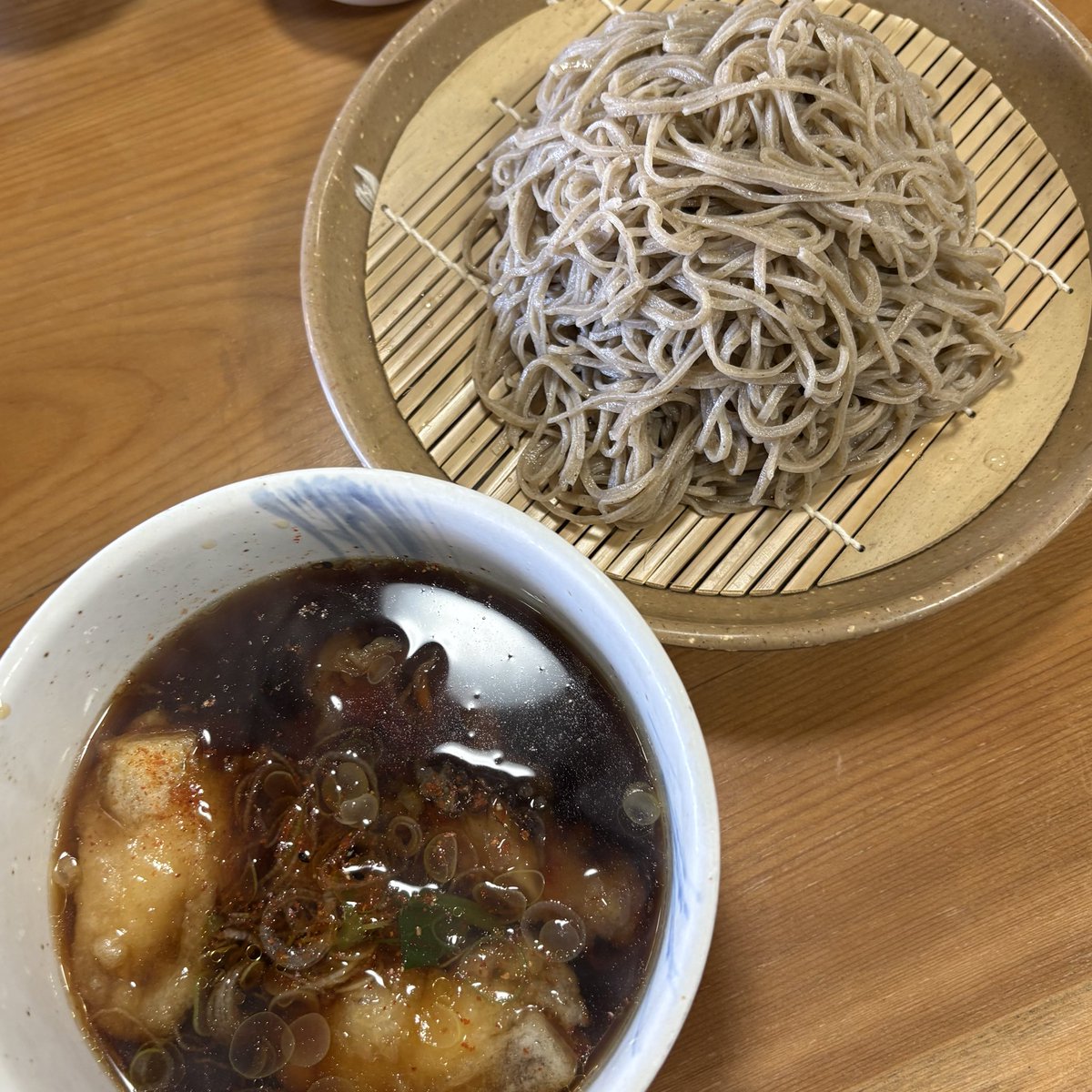 母と二人、日光のけっこう漬今市インター店でそばを食べる。うちのそばはやっぱりおいしいな。