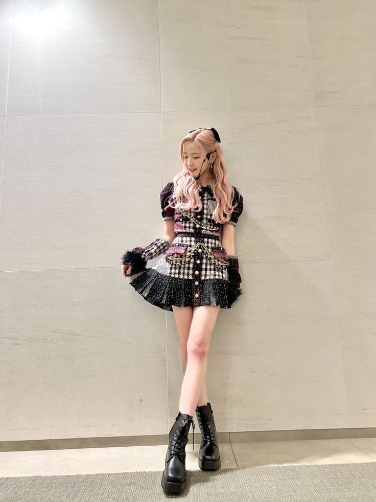 Kiddiepie_48's tweet photo. @vvotanet Kirain bakal modelan kaya gini, padahal costume AKB48 bagus bagus kenapaa gak di contoh sih https://t.co/7mmb6vkSLj