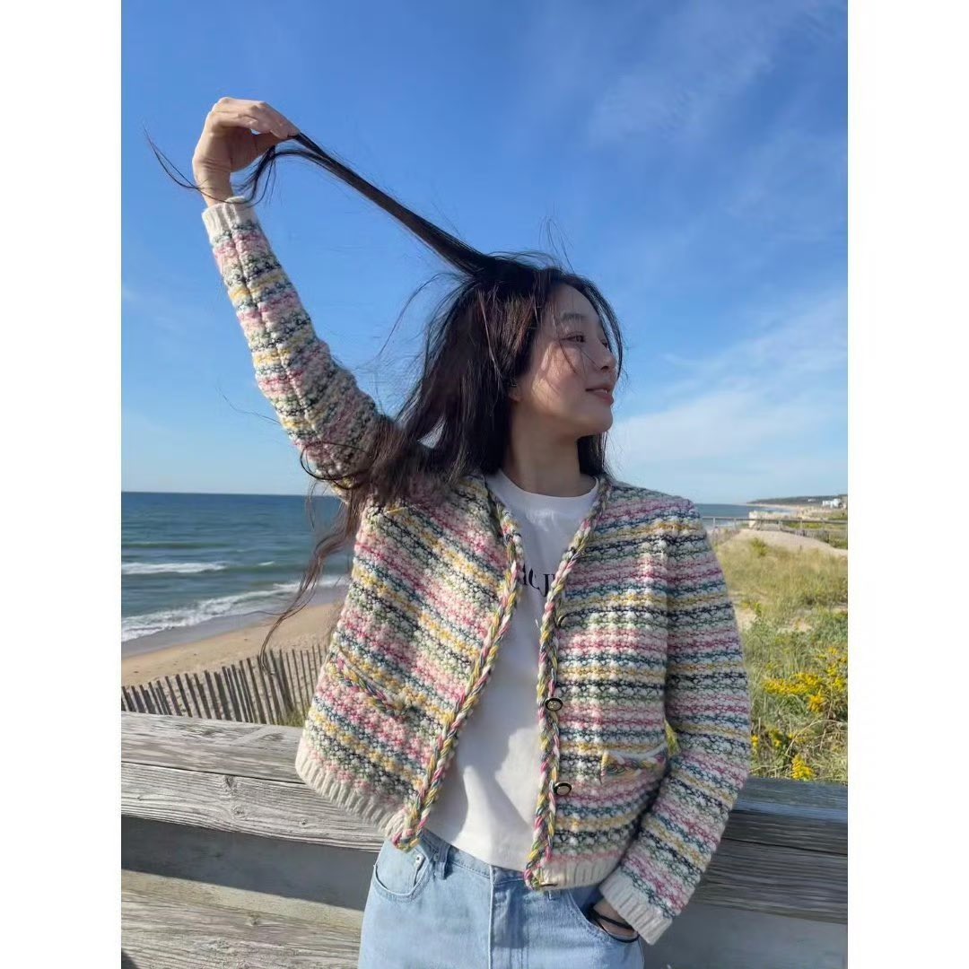 🗂️
오늘 입춘인데
하얀차를 보고 올해의 봄날을 시작하긔😈