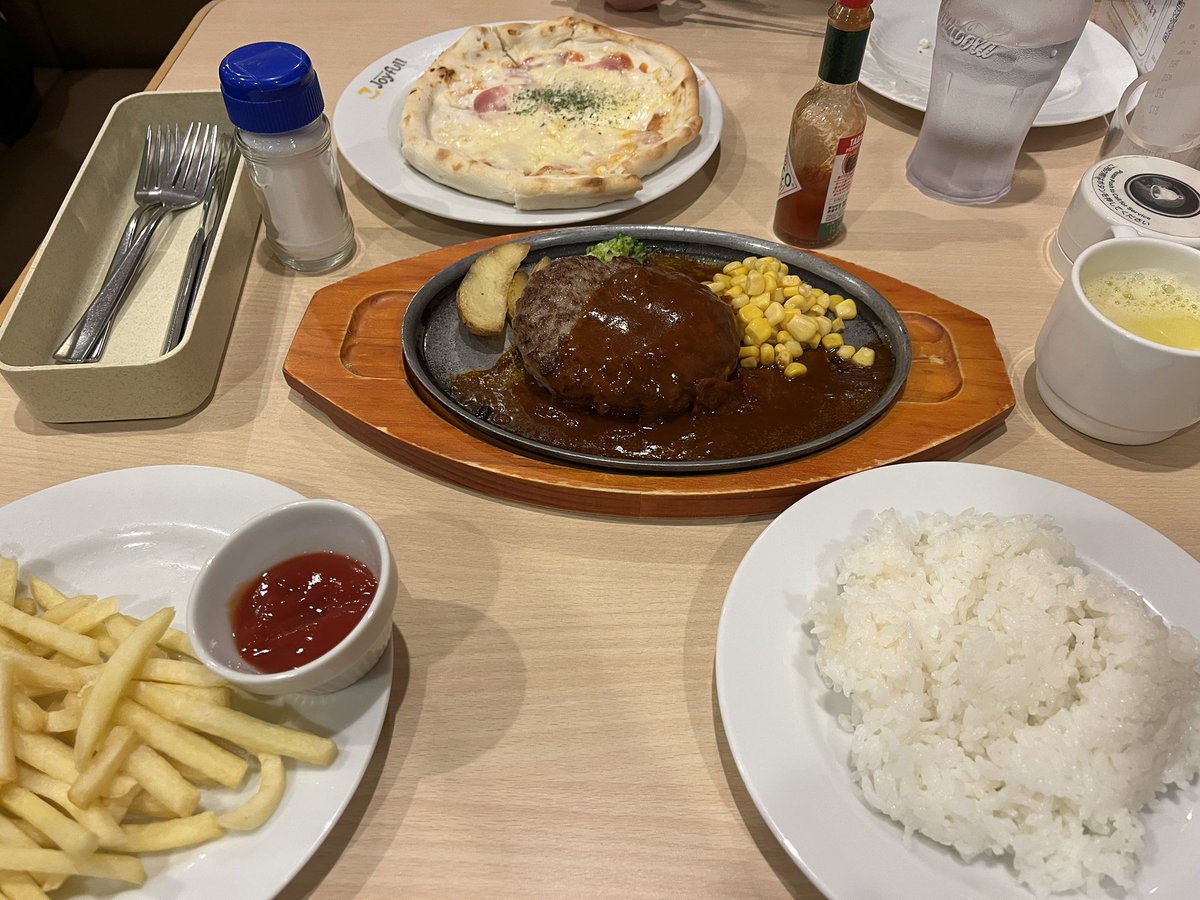 sysu1951's tweet photo. #マスタージョイフルへ集合 https://t.co/cMoiMqLkpv