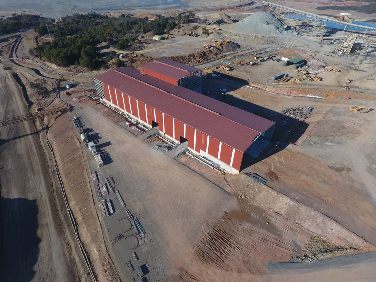 im_mining's tweet image. #LainTech's E-LIX is a novel #electrochemical &amp;amp; #hydrometallurgical tech that leaches primary #zinc &amp;amp; #copper sulphides using a reactor while avoiding passivation of particles. The first commercial plant is located at @AtalayaMining's #Riotinto operation shorturl.at/aBfk1