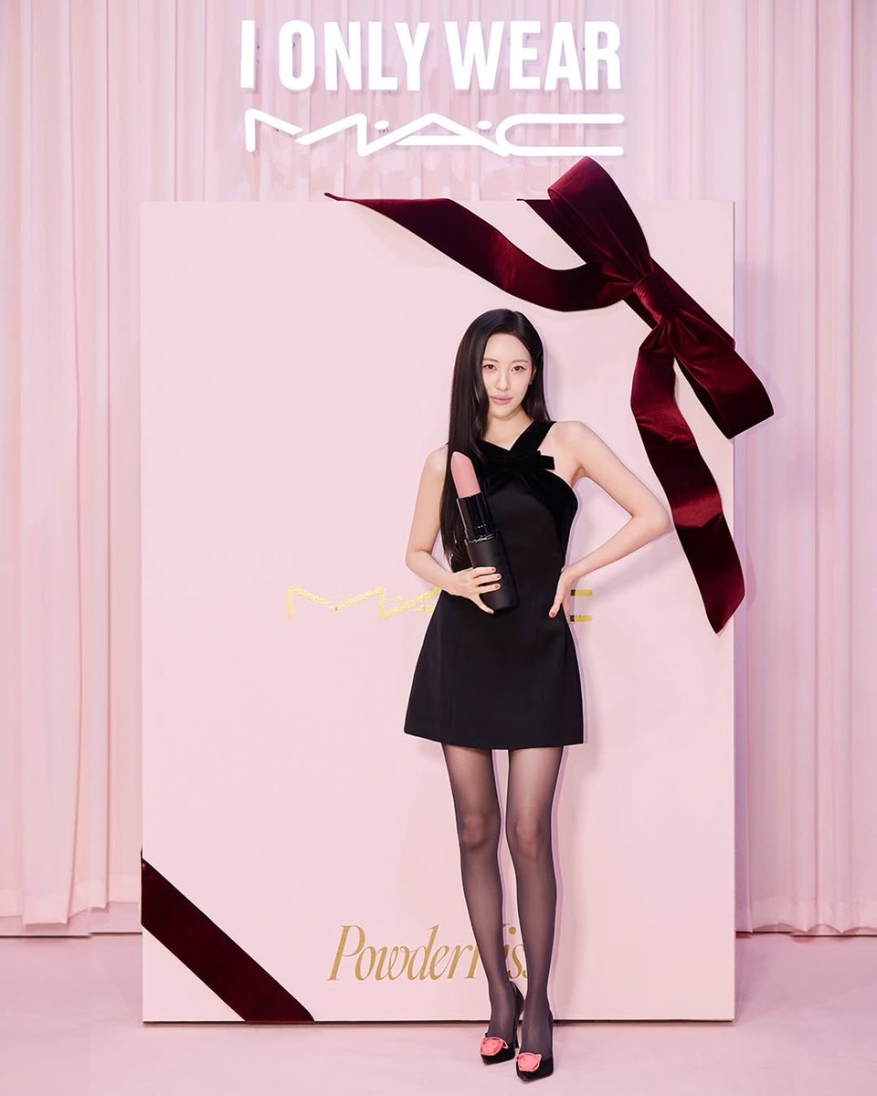 Mac Cosmetics Korea publicó estas fotografías de Sunmi en el evento de Seúl💄

#SUNMI #선미