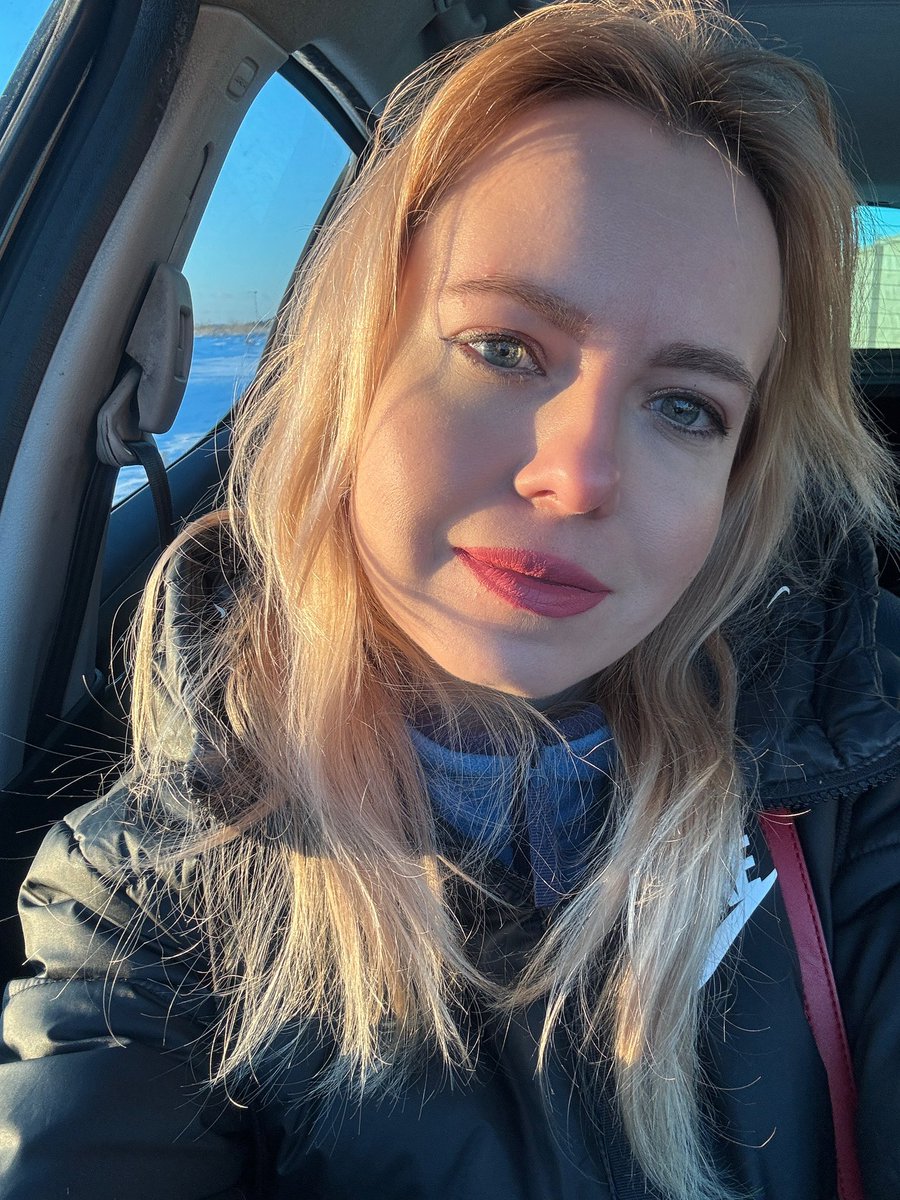 angelshalagina's tweet image. I’m from Ukraine.
I don’t know what “normal life” is anymore,
I only know courage, loss,
And the stubborn will
To wake up again tomorrow.
#ukraine #ukraineunderattack #ukrainerussiawar #ukrainegirl #ukrainians