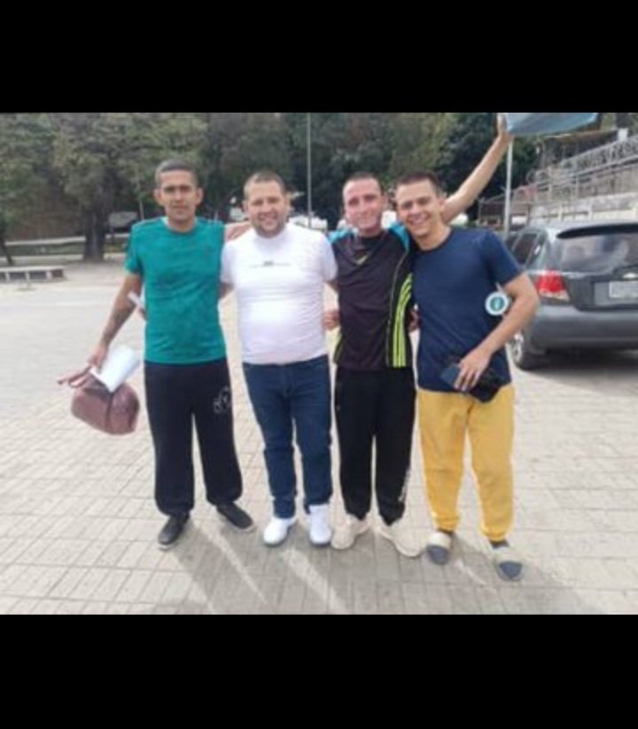 🇺🇲🇻🇪🚨Encerrados por orden de Granko y su hijo

Ya fueron excarcelados los 4 hinchas del Deportivo Táchira injustamente secuestrados desde junio del año pasado luego de una final con el la UCV en la q abuchearon al hijo de granko