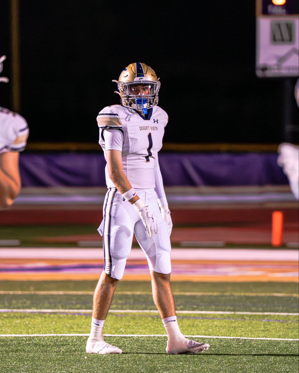 FLCFootball's tweet photo. Skyhawk Nation! 

From Phoenix, Arizona ➡️ Durango, Colorado! 

Please welcome Andrew Shaw, a PHYSICAL Safety from Desert Vista High School! 

@Andrew14Shaw | 🏔️🦅 https://t.co/HE4bJRCepI