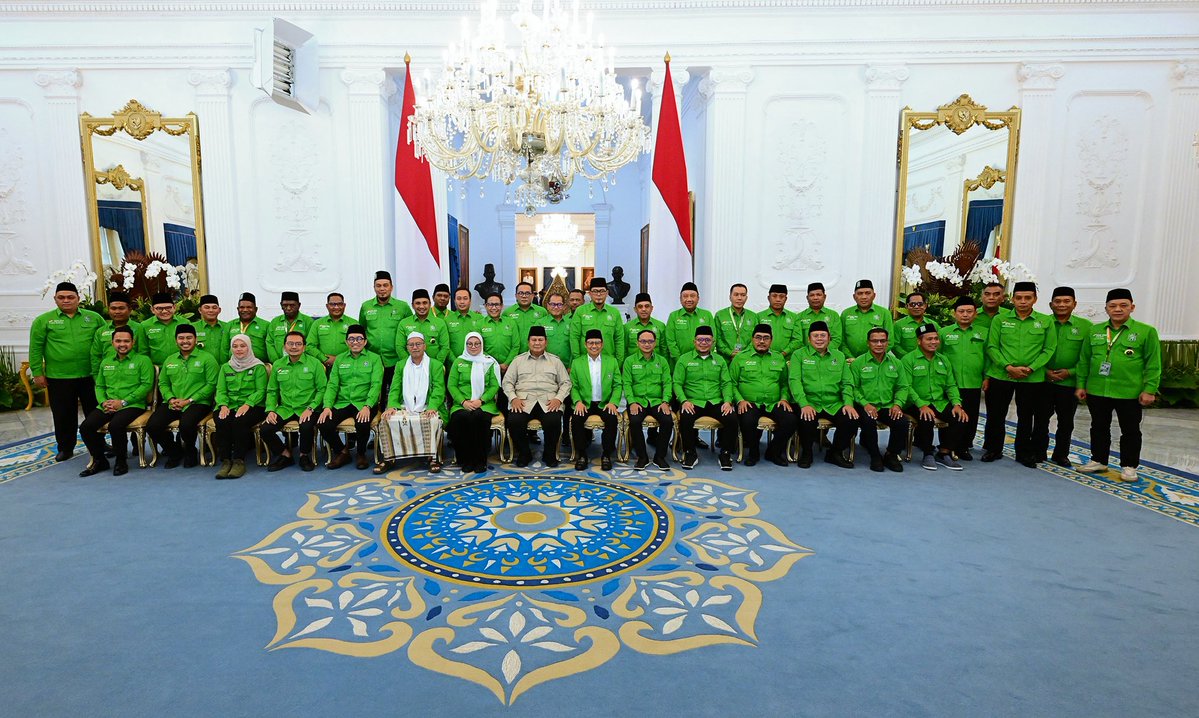 Bersyukur dapat mendampingi Ketua Umum Gus Muhaimin <a href="/cakimiNOW/">A Muhaimin Iskandar</a> dalam audiensi jajaran Pengurus DPP dan DPW PKB se-Indonesia yang baru dilantik, diterima langsung oleh Bapak Presiden Prabowo Subianto <a href="/prabowo/">Prabowo Subianto</a> ,,,,,,,,,

Pertemuan ini menegaskan komitmen PKB untuk mendukung dan