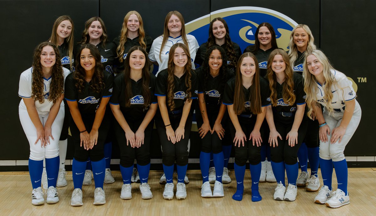 coachgy's tweet image. So grateful for the amazing ladies that are part of the ECC Softball Program 💛

Happy National Girls &amp;amp; Women in Sports Day