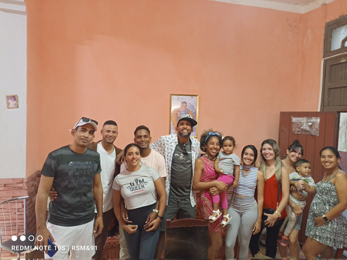 En la #FamiliaEtecsiana la amistad no se dice, ¡se vive! 💙🔥 Porque juntos somos energía, confianza y alegría. 🎉✨ <a href="/AnabeldeJessGm1/">Anabel de Jesús Gómez Reyes</a> <a href="/jyordancl/">José Yordan Castillo Landa</a> <a href="/omitaradda91/">Reynaldo</a> <a href="/jav_perezm/">Javier</a> <a href="/Danjel77/">Angel Daniel González González</a> <a href="/AnnetLiann89959/">Liannis Annet Álvarez Ramírez</a> <a href="/Bettycr2025/">Ivette</a>