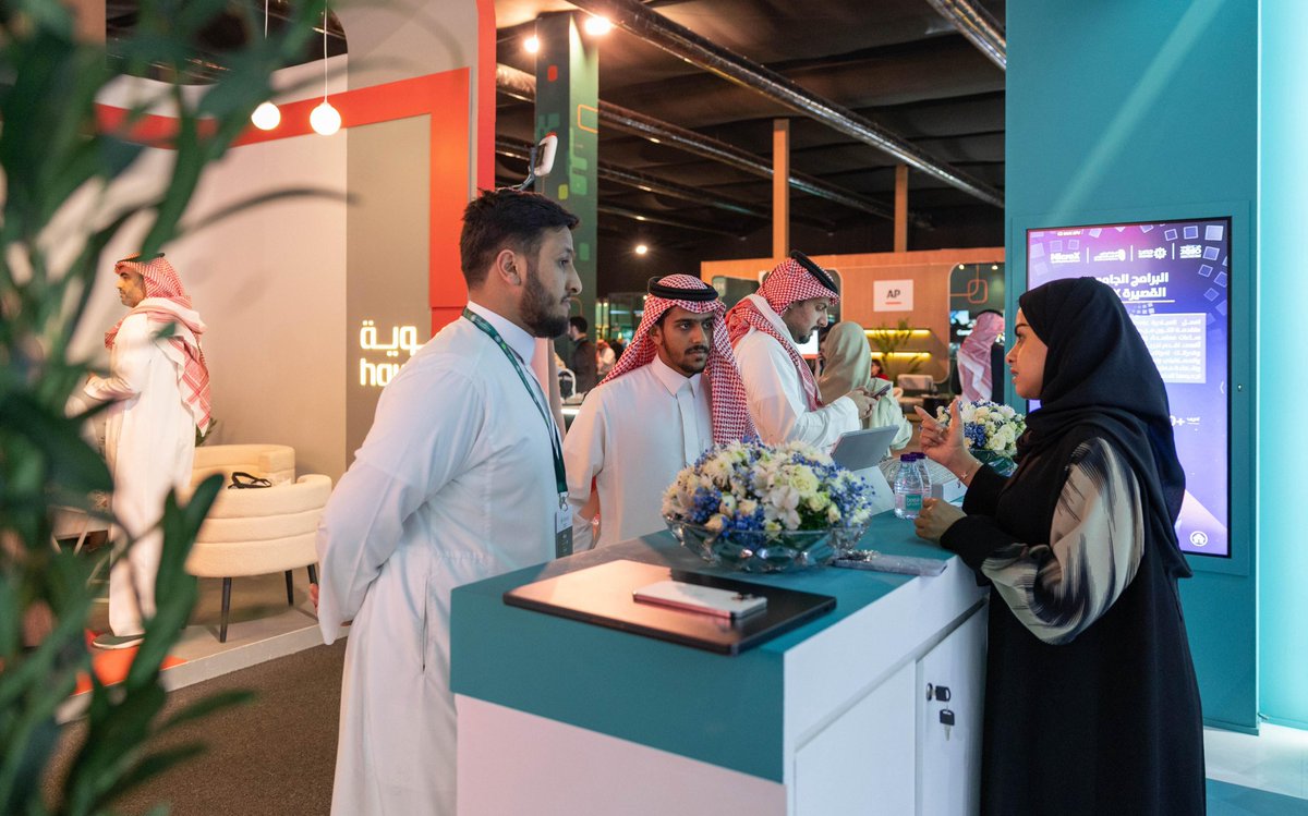 مبادرة البرامج الجامعية القصيرة MicroX tweet media