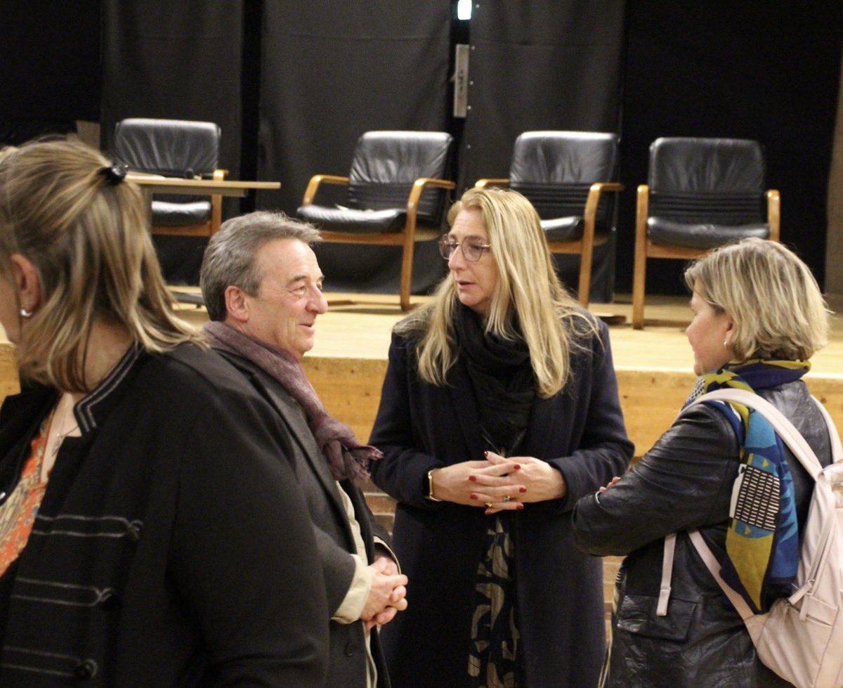 Retour sur l’AG de l’UMY présidée par Pierre Fond, en présence de <a href="/pierre_bedier/">Pierre Bédier</a> et de <a href="/gerard_larcher/">Gérard Larcher</a>, aux côtés de nombreux conseillers départementaux. 

Un temps d’échanges essentiel entre élus pour partager les réalités locales et construire ensemble des solutions concrètes.