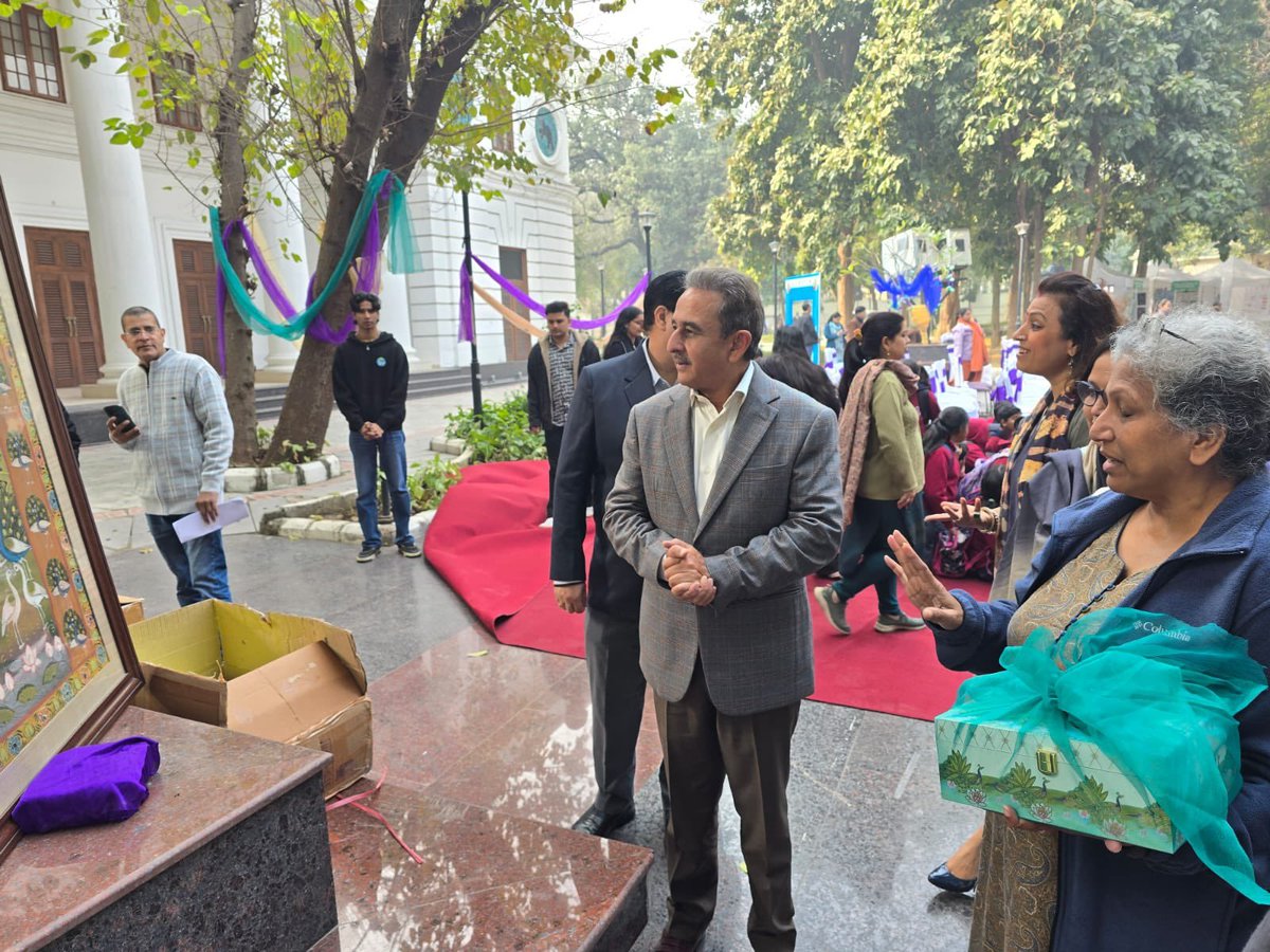 airnewsalerts's tweet image. The EIACP Programme Centre - Resource Partner at WWF-India, with the support of the Ministry of Environment, Forest and Climate Change (MoEFCC), is organising a three-day awareness and exhibition event titled ‘𝐓𝐡𝐞 𝐏𝐞𝐚𝐜𝐨𝐜𝐤’𝐬 𝐂𝐚𝐥𝐥: 𝐌𝐢𝐬𝐬𝐢𝐨𝐧 𝐋𝐢𝐅𝐄 𝐟𝐨𝐫 𝐚