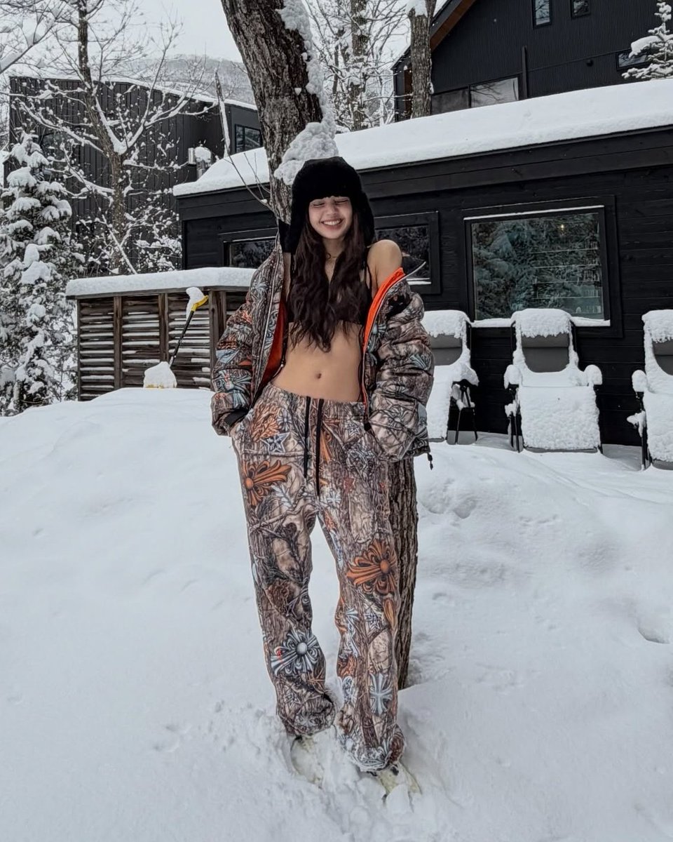 LISA rocking Chrome Hearts x NOCTA ❄️