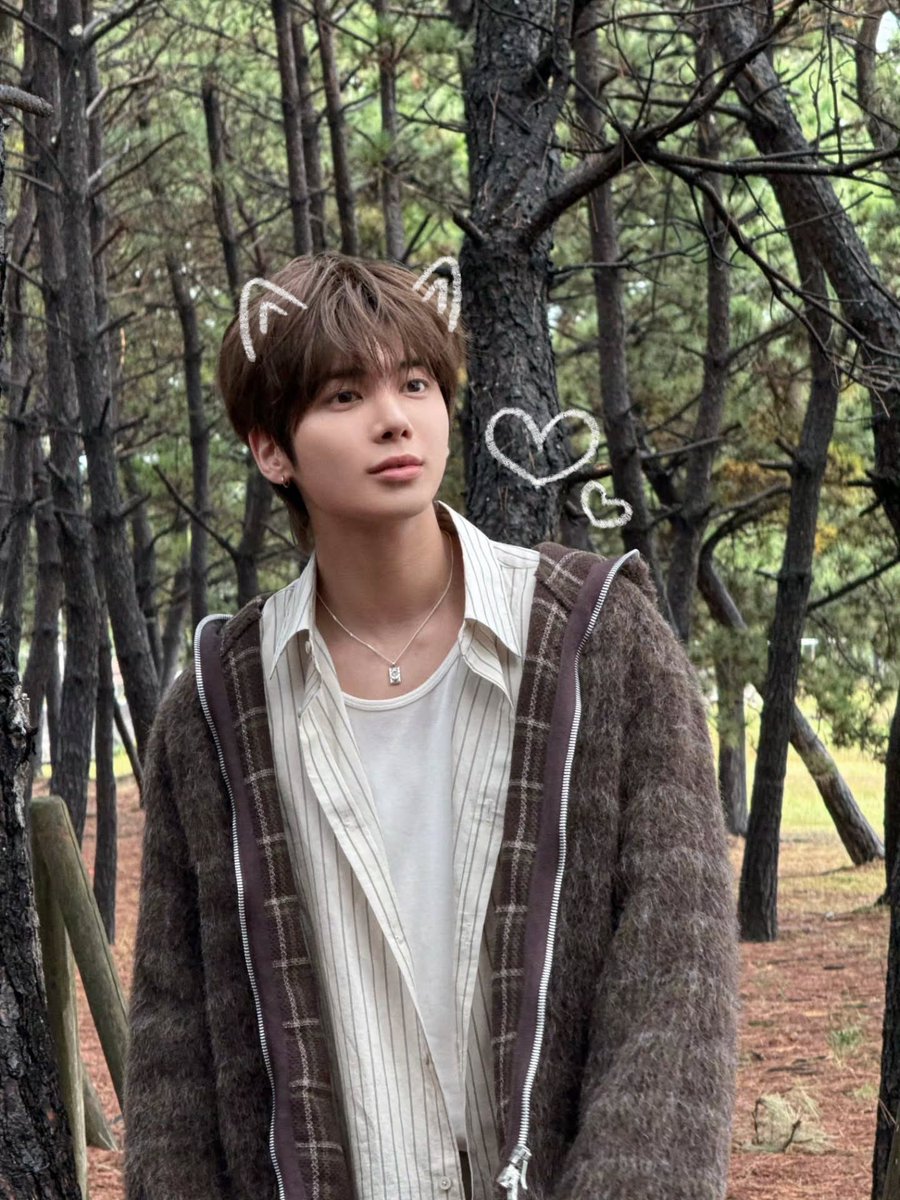 homespringph's tweet photo. ˚˖𓍢ִ໋❀ happiest birthday to the pillar of moa and txt, our loveliest and cutest cat in the whole wide world, kang taehyun .ᐟ.ᐟ 🐱🐿️💕

— ETERNAL YOUTH WITH TAEHYUN 
#ForeverWithYouTH
#텬냥이생일_모아가_축하한다고냥
#テヒョンはMOAの揺るがない星の光 https://t.co/R8sBdthQhz
