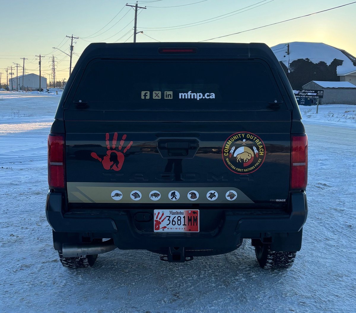 ProimageSigns1's tweet photo. Proud to partner with @MBFNPolice, bringing their Community Outreach vision to life with custom truck wraps that stand out and inspire.    #fleetgraphics #CommunityFirst https://t.co/nkabQEjwUp