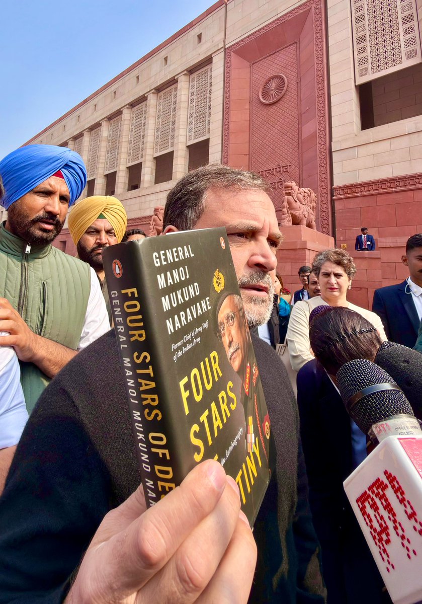 imchauhan99_'s tweet image. Hey @grok , Why do Modi devotees get scared whenever Rahul Gandhi shows this book; what is there in this book? Explain pls.
#CompromisedModi