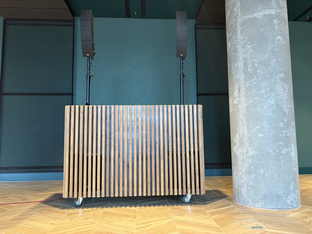 kids playlight tweet media