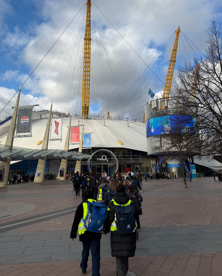 ECFSprimary's tweet image. Earlier this term, our Year 4 Choir took to the O2 stage, joining hundreds of schools from across the country for the incredible Young Voices Concert. A truly unforgettable experience and a proud moment for our school community. Well done Year 4!