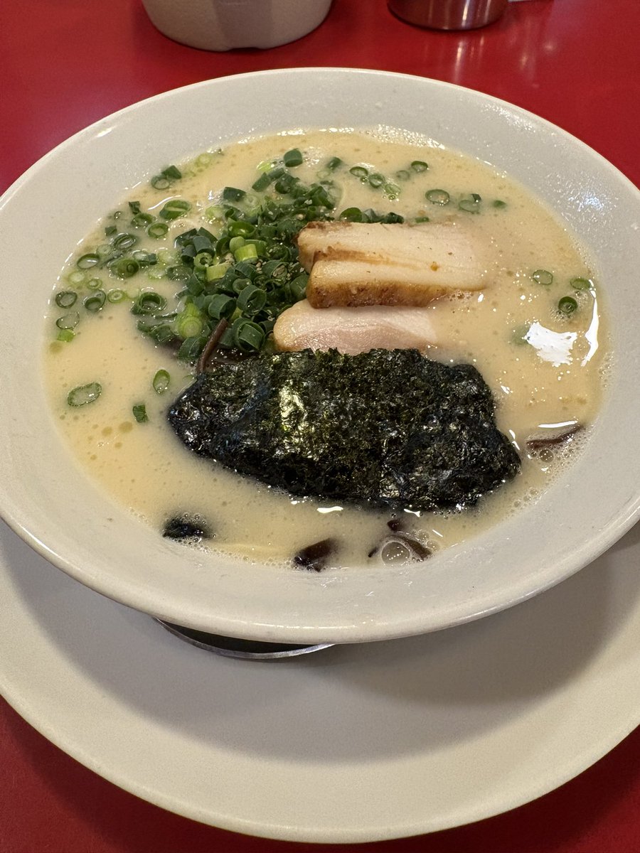 レコーディング終わって深夜一時のラーメン。
こういうの凄い久々。