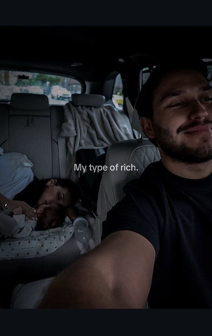 Dearme2_'s tweet image. Bro won in life.