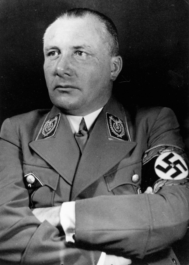 "Bir kez daha geleceğiz, fakat bu defa dünyanın hiç unutamayacağı şekilde olacak."

-Martin Bormann