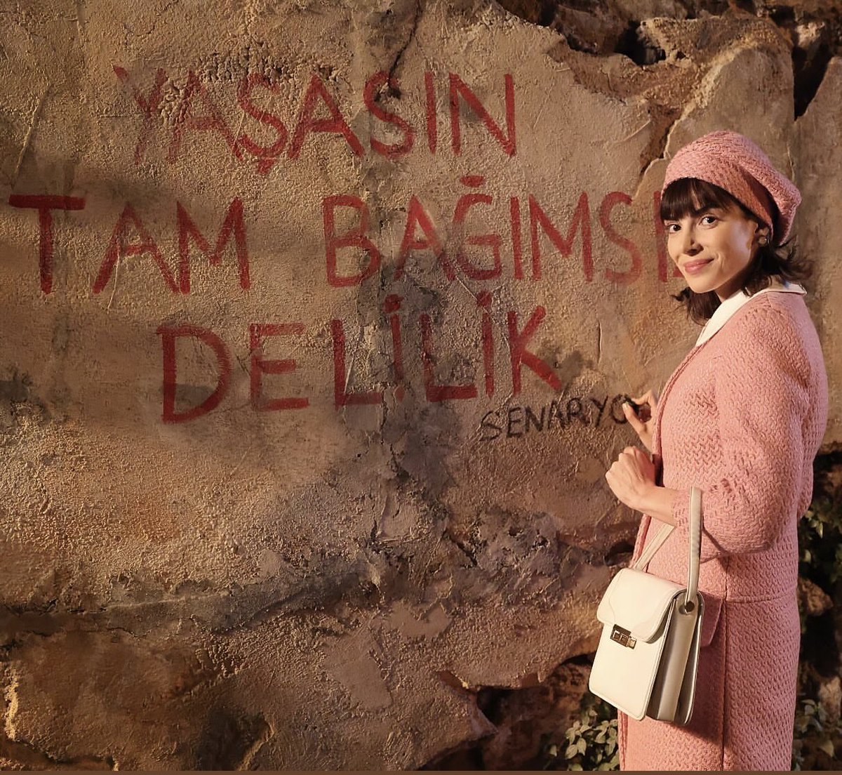 Emine Battal tweet media