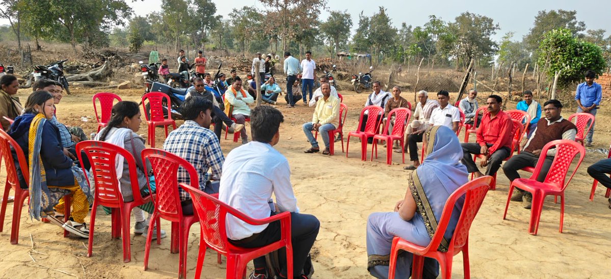 CCgpvs's tweet image. बलरामपुर | बाल विवाह मुक्त भारत अभियान
CGPVS द्वारा 100 दिवसीय अभियान के तहत गांव-गांव जाकर जागरूकता कार्यक्रम। रोहित यादव, आरिफ़ और नीलू गुप्ता की सक्रिय सहभागिता।
@balvivahseazadi 
@JustRightsIndia