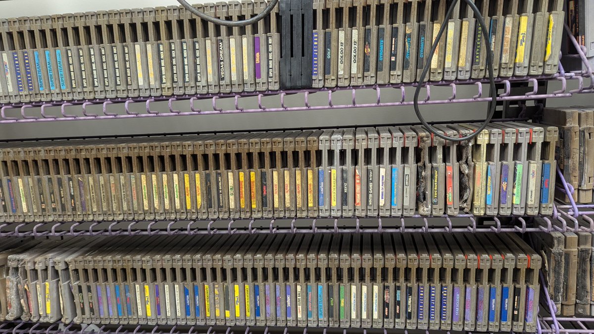 JohnRiggs tweet media