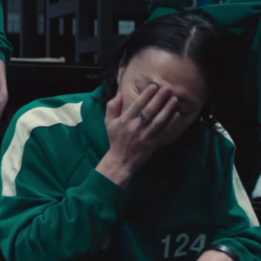 남규야
엽기떡볶이 줄여서 
뭐라고 부르는지 알어?
                                                      ? 엽떡이요
그럼 엽기오뎅은?
                                                      엽오!!
뭐라고? 다시 해봐
fucking 여보, 응?ㅋㅋ               아 형; (씨발)