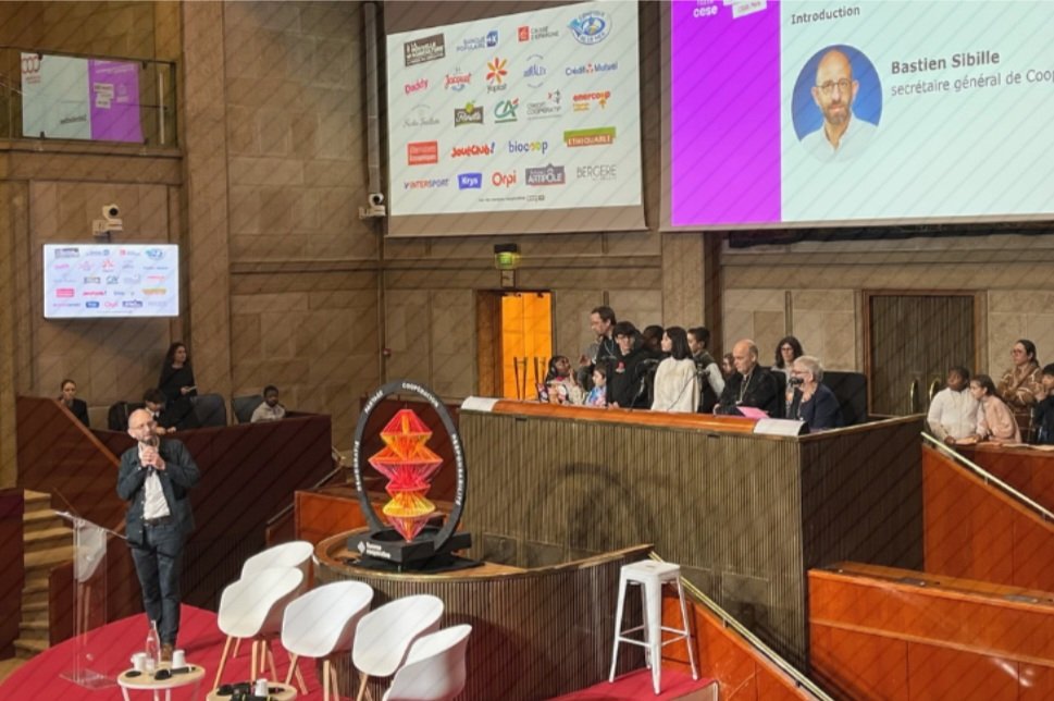 JPhilippebrun's tweet image. [#Ess - 🎬] Carenews.com, @camille_dorival : Clap de #fin pour l’Année Internationale des Coopératives / #IYC2025 ➡️ share.google/AQQyYudZh1N7ZM… 🔥 #Coops cc @jsaddierESS @bastiensibille @CoopFR @GiuseppeGuerin1 @CoopsEurope @ArielGuarco @icacoop @lecese ⤵️