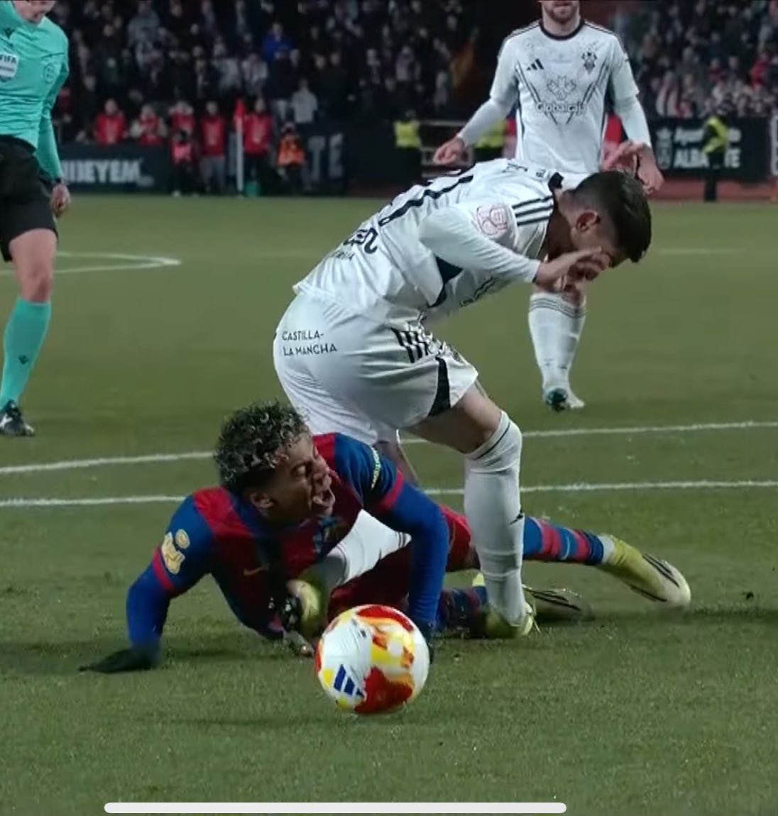 ✨Enfurruñao ✨ tweet media