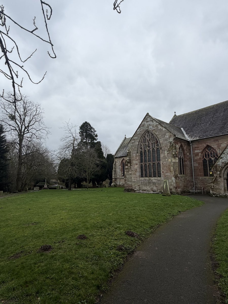 Lee Russell Independent Funeral Directors tweet media