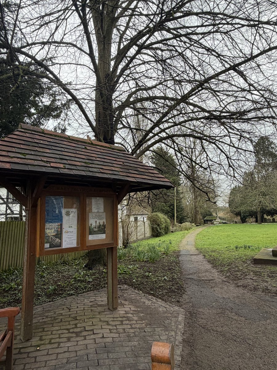 Lee Russell Independent Funeral Directors tweet media