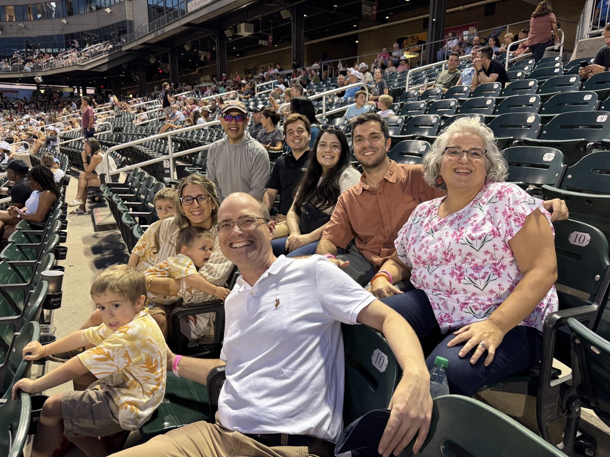 Thomas Chi tweet media