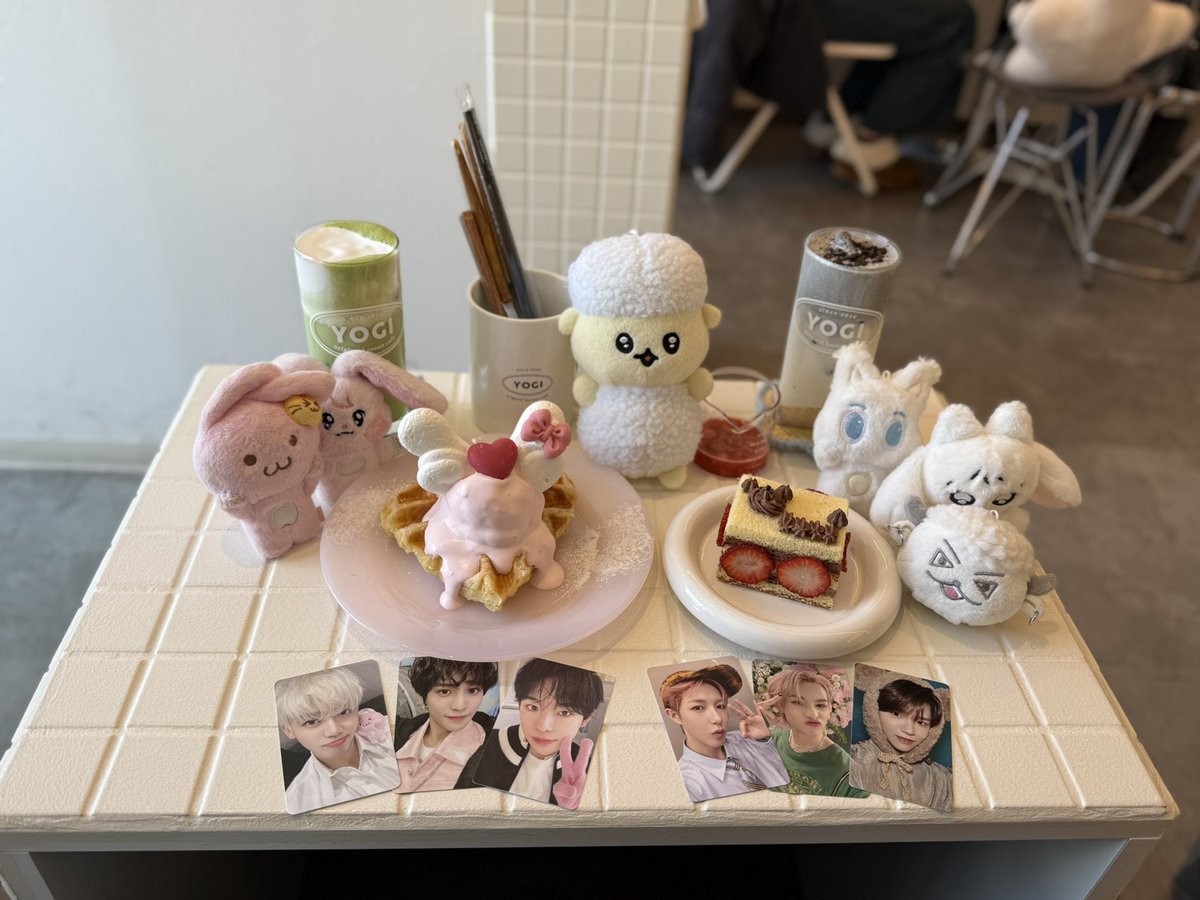 vkgadtg's tweet photo. 念願ヤンヤン🐑︎💕︎︎(ヤンヤンとヤンヤン)
+ジェミロンユデ https://t.co/OoIjv2XFS9