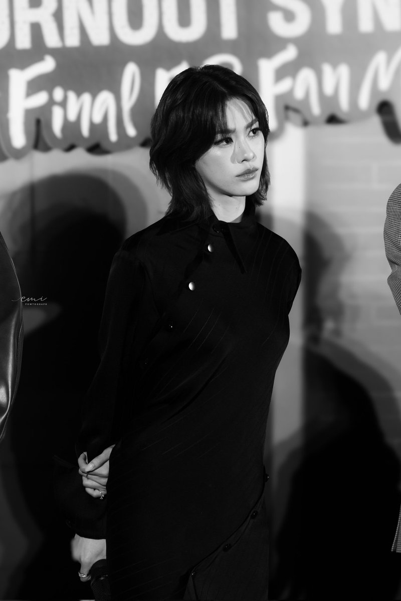 powtograph's tweet image. ลุควันนี้คือเต็มสิบให้ร้อยอ่ะ 💫

🧡🌷

#BurnoutSyndromeSeriesFinalEP
#emiamily