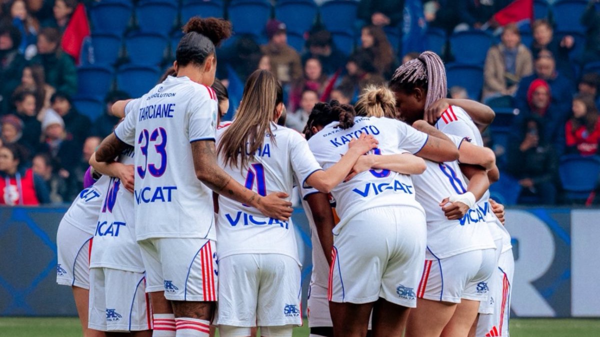 fenottes's tweet photo. Coupe #LFFP : L'OL #Lyonnes écrase l'OM et passe en demi-finale
#OLLOM #CdLF
(Coeurs de foot : https://t.co/2liot5hKee) https://t.co/Bw6X2JEOb9