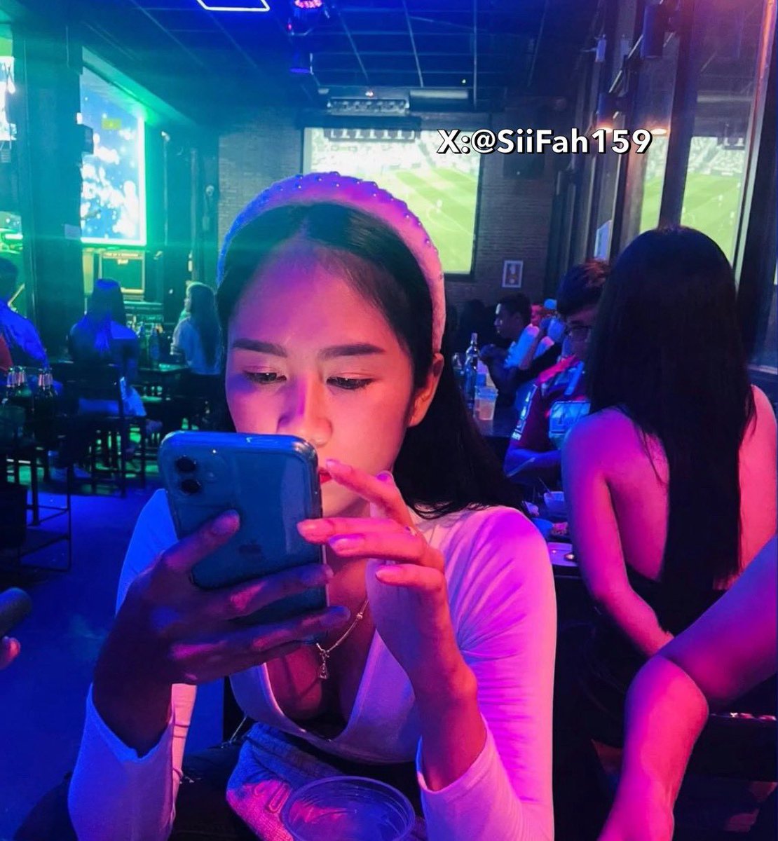 Skyfahx159's tweet photo. ทำงานเสร็จเเล้วขอเเวะเที่ยวหน่อยน้า🥰🍻
วันนี้มาทำงานที่ จังหวัดเพชรบูรณ์
เผื่อขากลับเมาเเล้วโดนลากไปเยส🤣😜

คลิปส่วนตัวดูได้ในเเอ็คล็อคเท่านั้น
129ตลอดชีพ ทักข้อความมาได้เลย❤️🙏 https://t.co/w2eowa4VBO