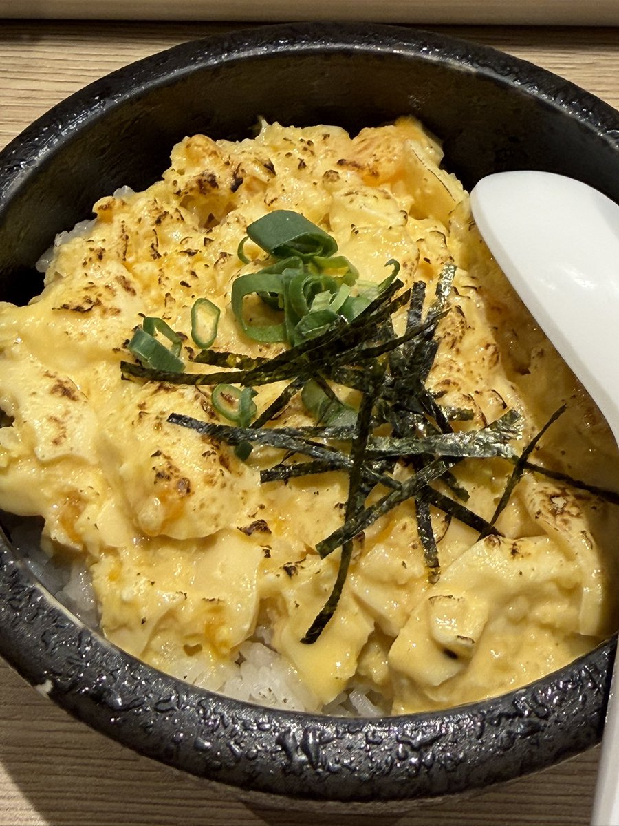 shortprogram's tweet image. 안과에 가서 돈쓰고 약을 한바가지 타왔다. 안구건조증이 심하다고 ㅠㅠ 간소아부라도 소바는 여전히 맛있다. 주하추천 명란감자빵 먹고싶다. 처음 먹어 본 울면. 맛있.