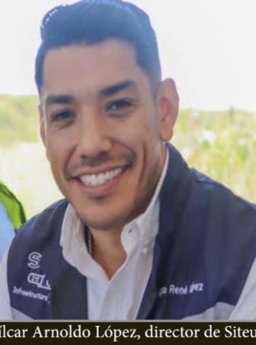 Rouux1's tweet image. Según información de Realidad GDL @realidad_gdl 
El actual titular del Siteur que percibe 106 mil 21 pesos brutos al mes en el gob de @PabloLemusN según publicó el mismo periódico Mural el 11 de diciembre de 2019, fue sentenciado por el delito de peculado y daño al erario en León