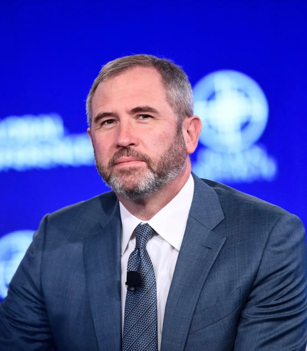 TheCryptoSquire's tweet image. 🚨 RUMOR ALERT 🚨

Whispers in Washington suggest Ripple is being consulted on the future US crypto framework.

Brad Garlinghouse name keeps coming up behind closed doors.

Nothing confirmed yet.
But $XRP is already at the table.