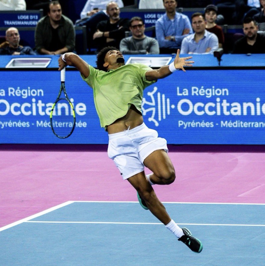 filsupdates's tweet image. Arthur Fils will play his second round in Montpellier against Ugo Blanchet🇫🇷(#142)  in “Court Patrice Dominguez”, last match of the day (european time)🎾

Allez arthur!!🇫🇷🫡🌟
📸: tiph.blanchet on ig