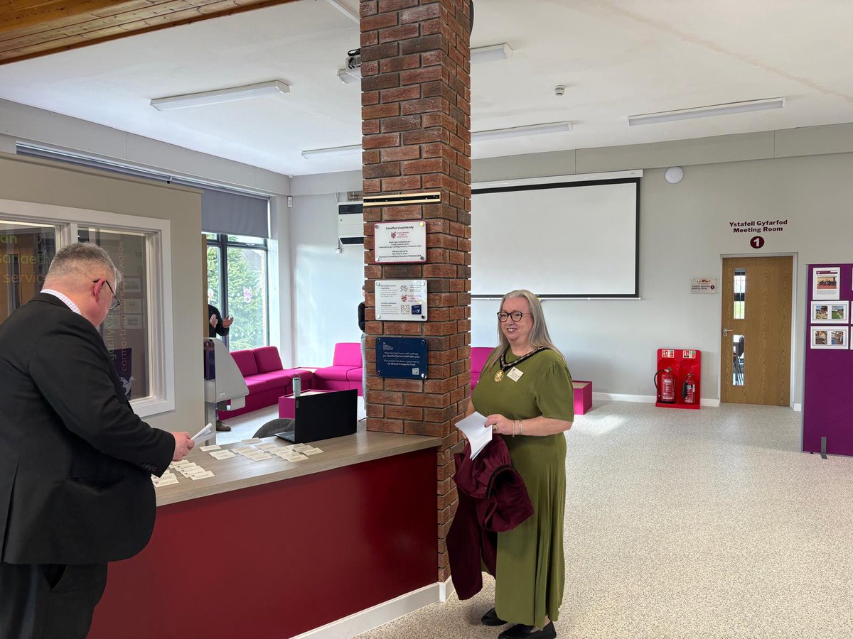 Llanelli Rural Council tweet media