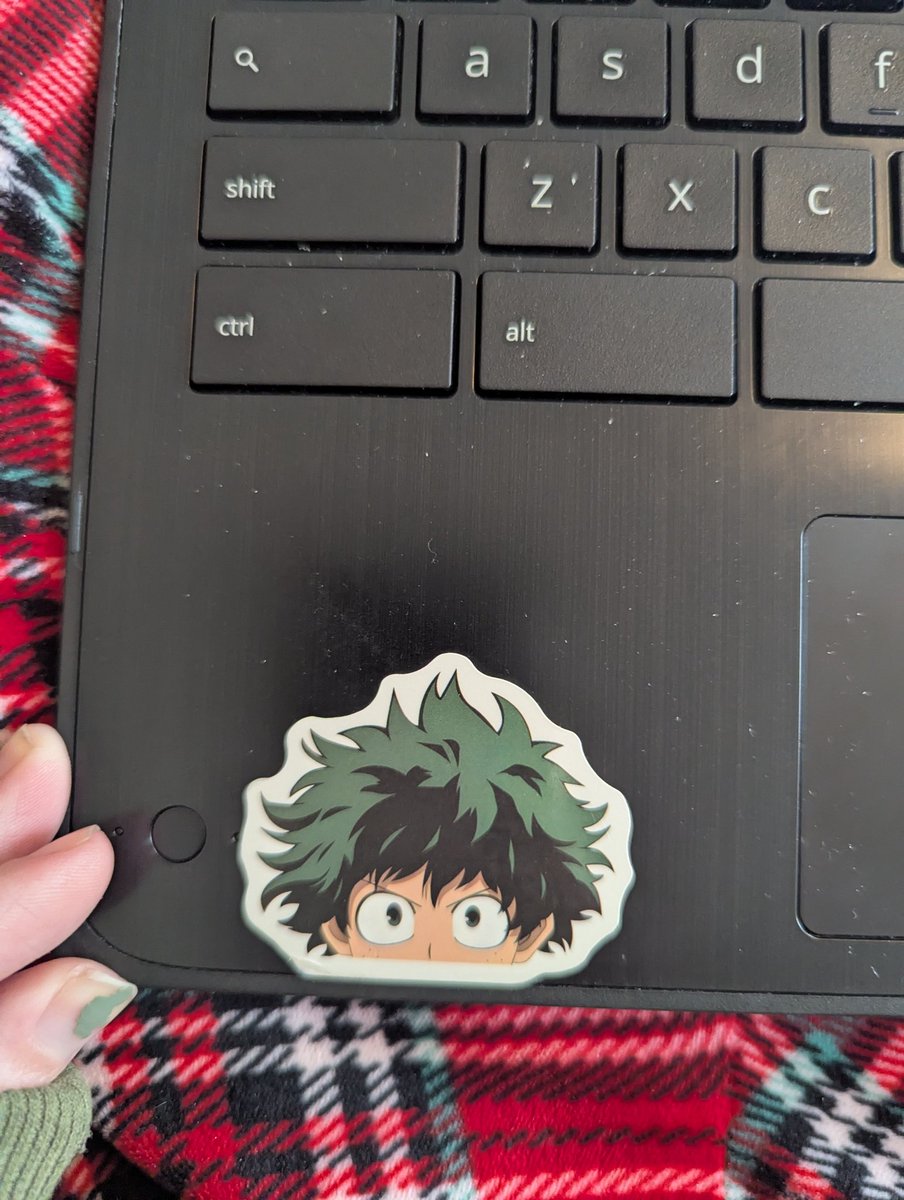 izukuofshtwt's tweet image. do u giys like my chromebook for shcool