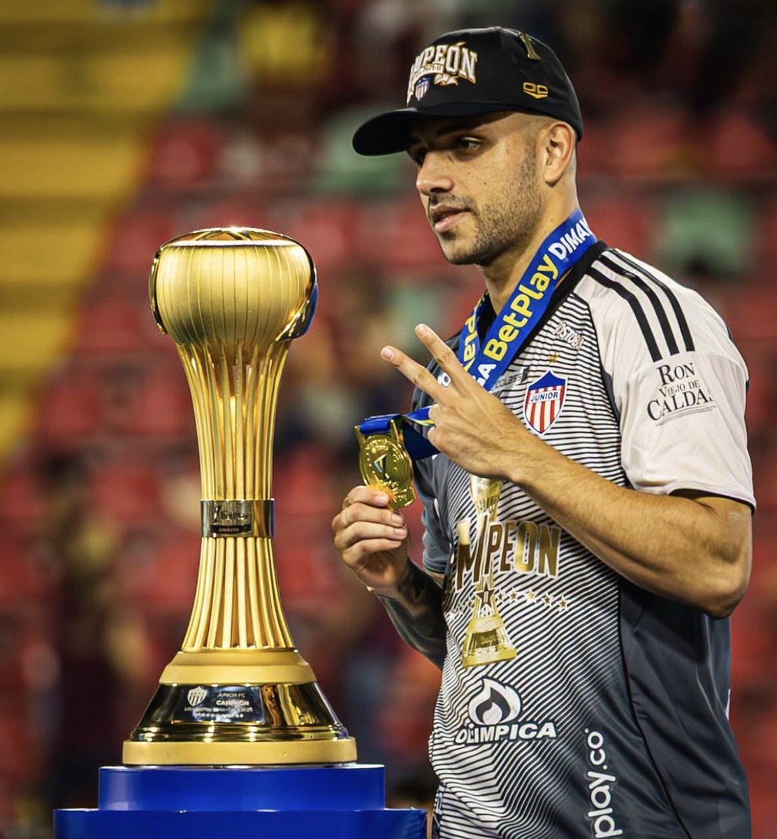 SoloJunior tweet media