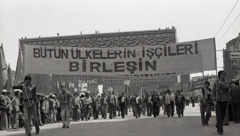 Sefalet zammını kabul etmeyen, isyan eden tüm emekçilere selam olsun!