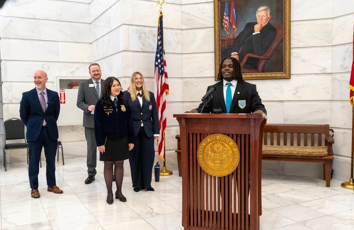 Nichael Rucker tweet media